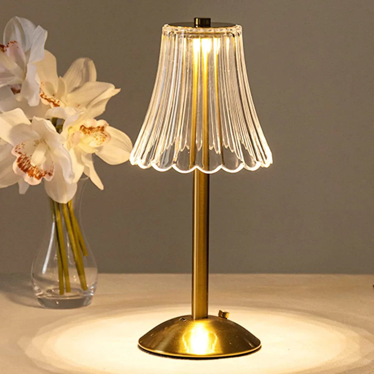 LumiCraze | Elegant Crystal Glass & Gold Table Lamp